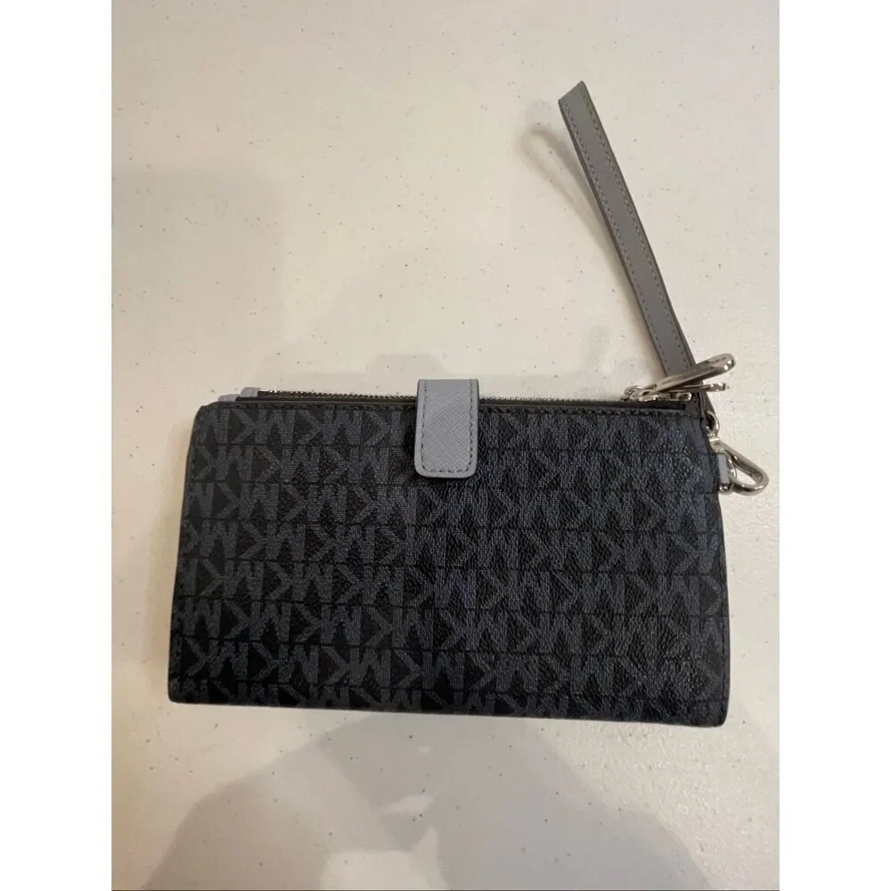 Michael Kors Jet Set Travel Double Zip Phone Wristlet Wallet in blue signature l